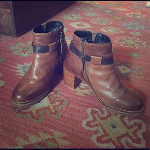 J Shoes ankle boots